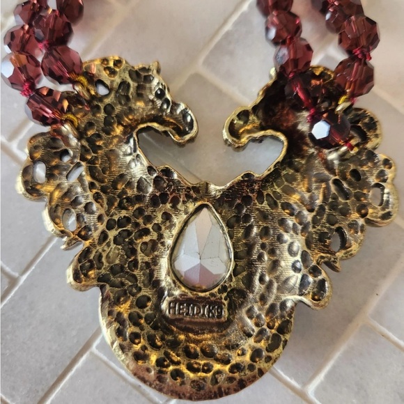 Elegant Horse Pendant Necklace with Garnet Beads Heidi Daus Inspired - Picture 5 of 5